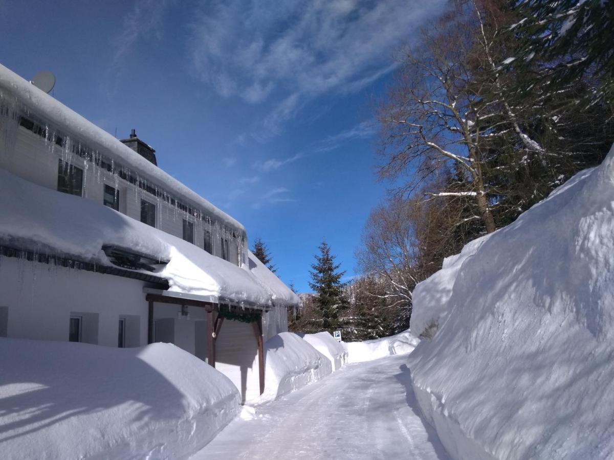 Greizer Kammhütte Gaststätte&Pension Klingenthal Exterior foto
